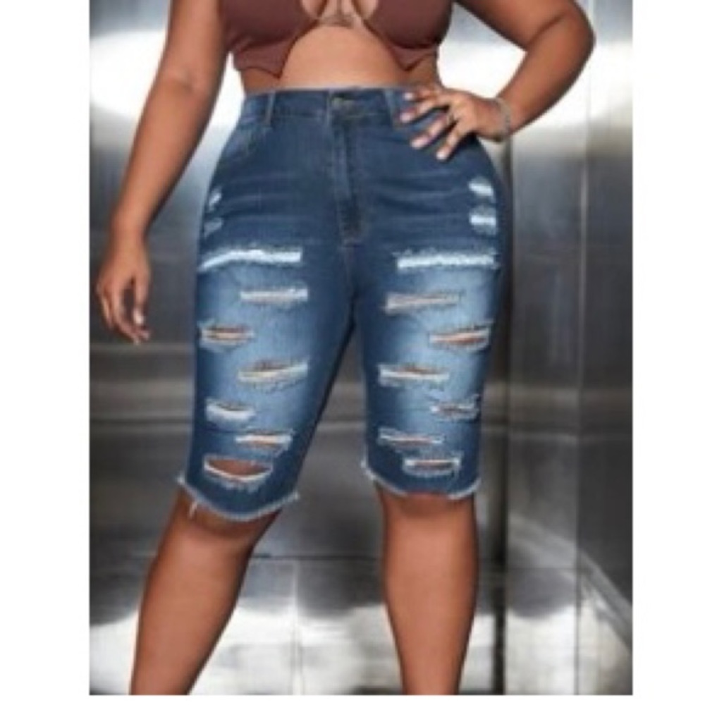 Ripped denim shorts